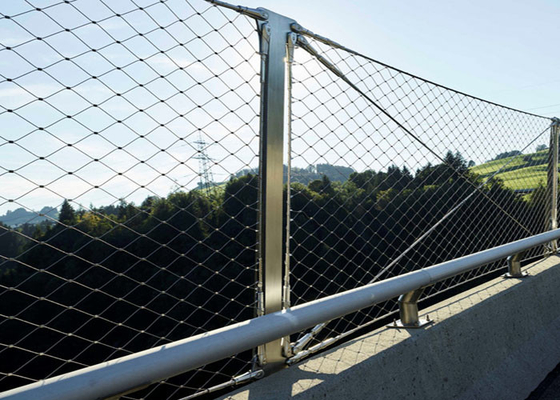 2,0 trou adapté aux besoins du client de la maille 80*80 millimètres de câble de balustrade de millimètre