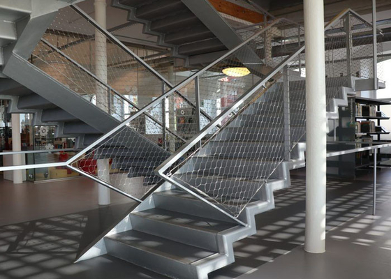 Fabrication de sécurité d'escalier d'acier inoxydable avec la corde Mesh Ss d'olive 304 2,0 millimètres de fil