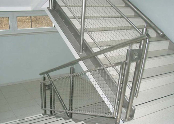 Fil de corde d'acier inoxydable de Sus316 2.5Mm Mesh For Stairs Flexibility