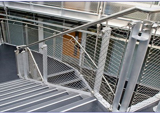 Corde adaptée aux besoins du client Mesh For Staircase Anti Acid de l'acier inoxydable SUS304 de 2.0mm