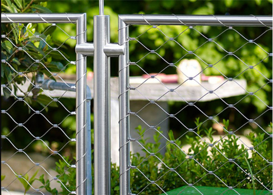 Ferrule en acier inoxydable nouée filet de fil d'avion dans la cage des animaux