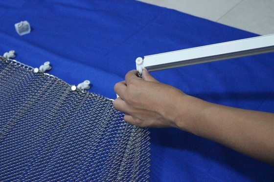 Peindre la draperie accrochante en aluminium en métal de bobine/produit de rideau 1.5mm